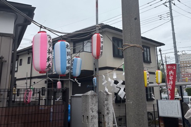 実績事例1698：町会様のお祭り用オリジナルビニール提灯、弓張提灯　活用風景