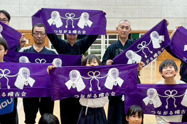 実績事例1707：剣道稽古会様のオリジナル面手ぬぐい　活用風景