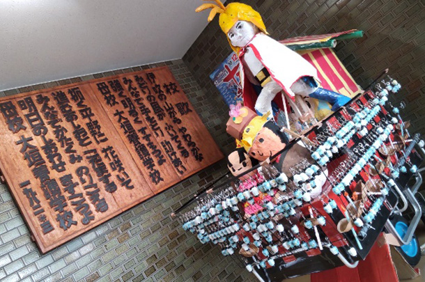 実績事例1724：特別支援学校様のイベント展示用オリジナルミニ提灯　活用風景2