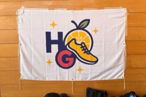 実績事例1741：地域スポーツクラブ様のオリジナルチーム旗　活用風景