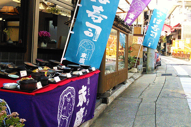 実績事例194：寿司店様のオリジナル店舗のれん・腰幕・のぼりを製作しました。