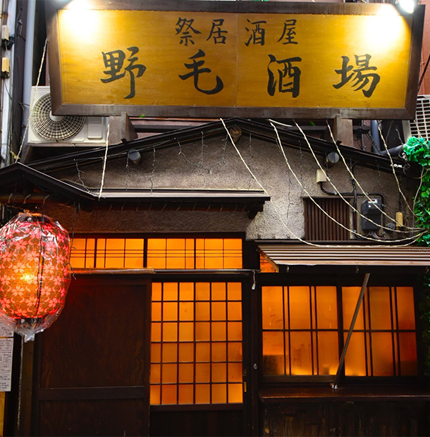 実績事例844：居酒屋店様のオリジナルフルカラー店舗提灯　使用風景