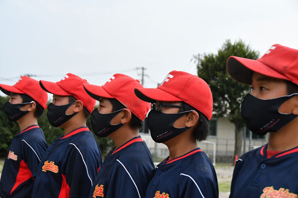 実績事例959：野球チーム様のオリジナル冷感マスクを製作しました。